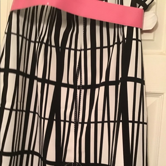 WORTHINGTON BELTED SKIRT. - Picture 5 of 8